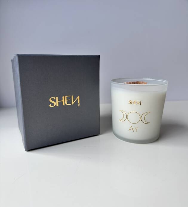 Shen Ay Mum – Hislerinin Rehberi Ol: Lavanta, Itır, Akgünlük Yağı ile %100 Doğal Soya Mumu 276 GR