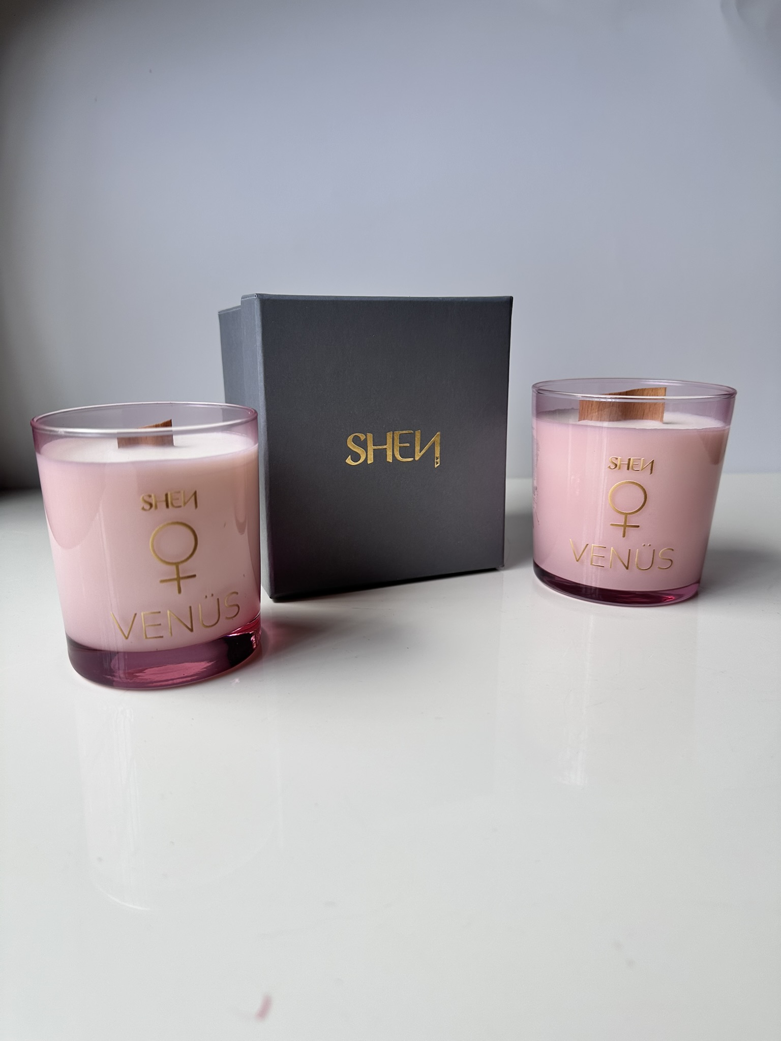 Shen Venüs Mum – Sevgin Senin Sanatın: Itır, Ylang Ylang, Palmarosa Yağı ile %100 Doğal Soya Mumu 193 GR - Görsel 3